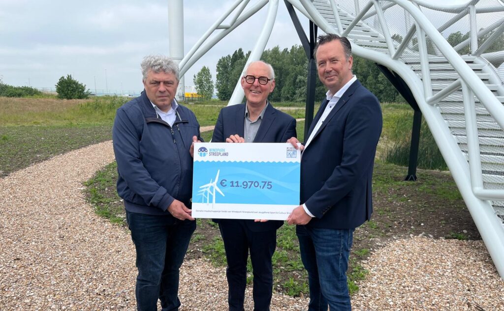 Eerste cheque van windpark Streepland voor Brabantse jeugdsport 1 Afbeelding van WhatsApp op 2025 06 01 om 06.59.50 b0ffd314 e1748872193721